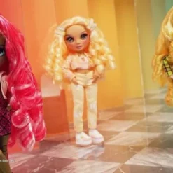Rainbow High Daria Roselyn-Series 3 Rose (Pinkish Red) Fashion Doll With 2 Outfits